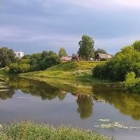 На реке Тихвинка :: Сергей Кочнев