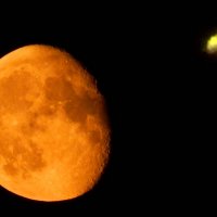 Луна - Сатурн (сегодня) восход :: Alisa Koteva 