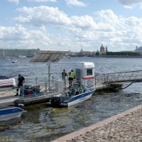 Нева. Санкт-Петербург :: Михаил Колесов