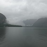 Озеро Гальштатзее в Австрийских Альпах....дождливо...... :: Galina Dzubina