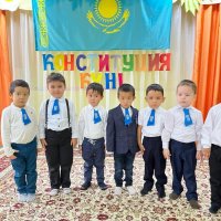 В садике. День Конституции в Казахстане. :: Динара Каймиденова