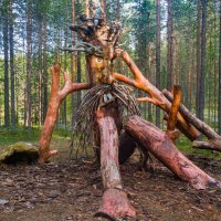 Образ Яг-Морта - лесного человека, наиболее известного представителя коми мифологии.Параськины озера :: Николай Зиновьев