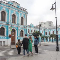 Городская Зарисовка :: юрий поляков