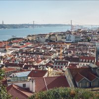 Взгляд с высоты замка Св. Георгия. Лиссабон. :: Валерий Готлиб