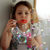 Волшебство мыльных пузырей... :: Ольга Григ