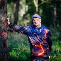 Портрет в лесу. :: Виталий Батов