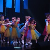 О детских танцах. :: Евгений Седов