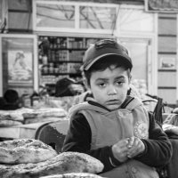 Узбекистан. Дети, рынок и хлеб :: Galina 
