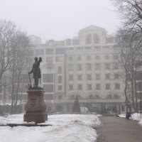 Петровский Пассаж. Памятник Петру I. :: Татьяна 