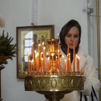 В храме Успения Свенского монастыря :: Евгений 