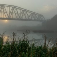 у моста :: Виталий Емельянов