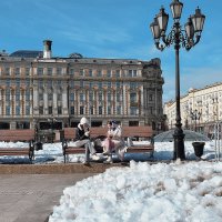 Весна на Манежной площади. :: Татьяна Помогалова
