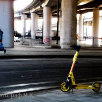 Пешеход и самокат :: Фотограф МК