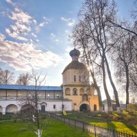 Вечер в монастыре :: Сергей Кочнев