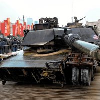 Они мечтали, чтобы их танки дошли до Москвы. :: Татьяна Помогалова