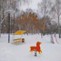 Детская площадка :: Larisa Kuznetsova