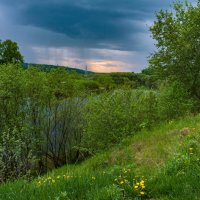 Дождик ножки свесил над Ухтой :: Николай Зиновьев