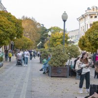 На улицах  города :: Валентин Семчишин