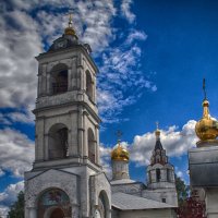 ПАТРИАРШЕЕ ПОДВОРЬЕ ХРАМА ВЕЛИКОМУЧЕНИКА ДИМИТРИЯ СОЛУНСКОГО :: Юрий Яньков