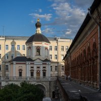 Храм в честь апостолов Петра и Павла. Высоко Петровский монастырь :: Галина Бехметьева