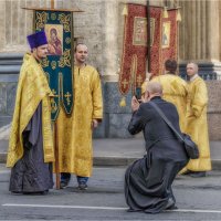 Фото на память перед крестным ходом. :: Александр Максимов