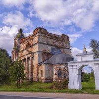 Храм Николая Чудотворца в с. Николо-Корма :: Сергей Цветков