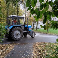 Белорусская техника в наших дворах. :: Мария Васильева