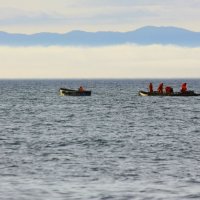 Рыбалка в Охотском море :: Юрий. Шмаков