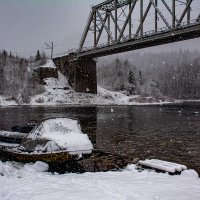 У моста :: Людмила Баймухаметова