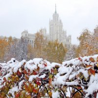 Яузские Ворота  4 ноября :: Михаил Бибичков