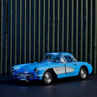 1957 Chevrolet Corvette :: Jakob Dick