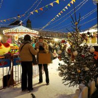 Красная площадь сверкает огнями. :: Татьяна Помогалова