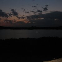 Вечерний закат на речке :: Валерия 