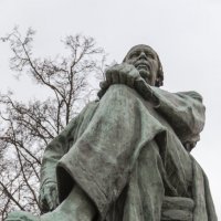Памятник А. Толстому в Москве. :: Евгений Поляков