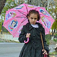 «Девочка с зонтом» :: Александр NIK-UZ