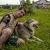 Человек с собакой :: Алексей Бродовой