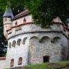 Одна из сторожевых башен замкаЭто одно из строений замка Лихтенштайн,в живописном Баден-Вюртемберге. :: Inna 