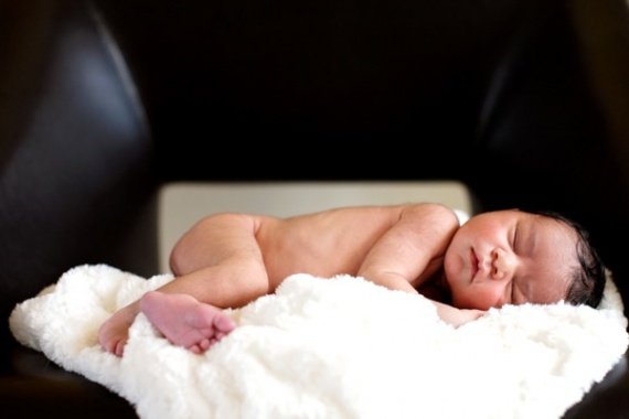 Делаем нескучные фотографии новорожденных
