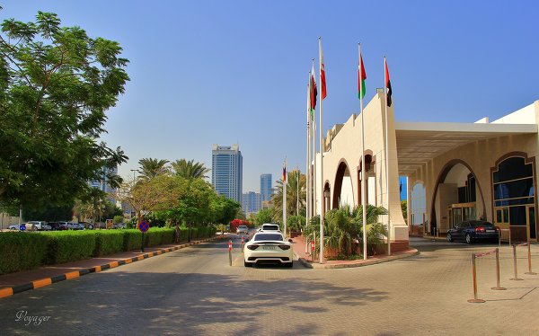 Дорога от отеля ' Kempinski Ajman '  до аэропорта ' Dubai International Airport