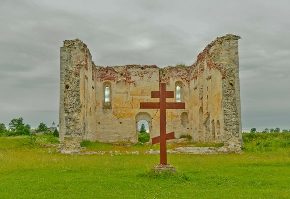 Краснохолмский Николаевский Антониев монастырь
