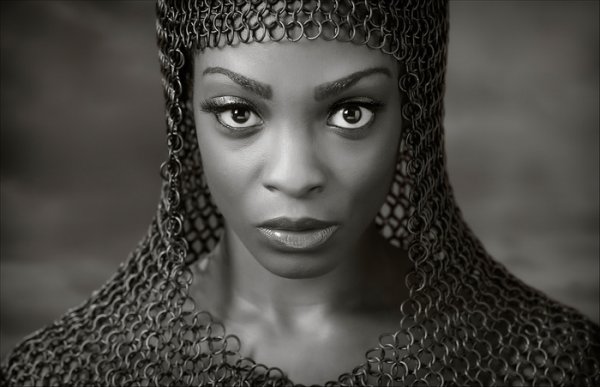 Chainmail Beauty © Ross McKelvey