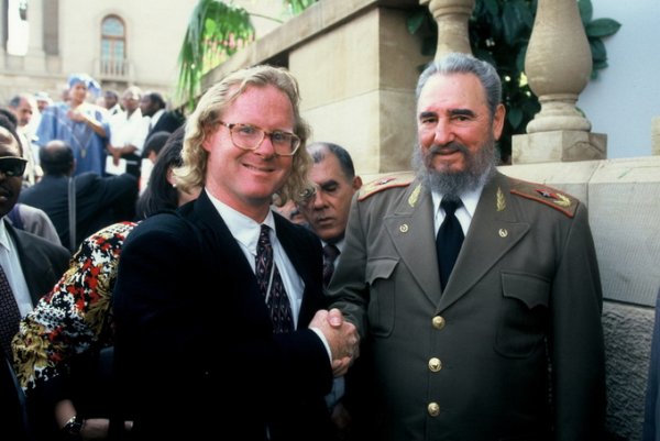 Питер Тернли (Peter Turnley) и Фидель Кастро (Fidel Castro) в Кейптауне, 1994