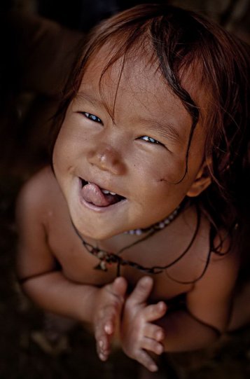 Глаза людей и "скрытая" улыбка в фотографиях французского фотографа Рехана - №8