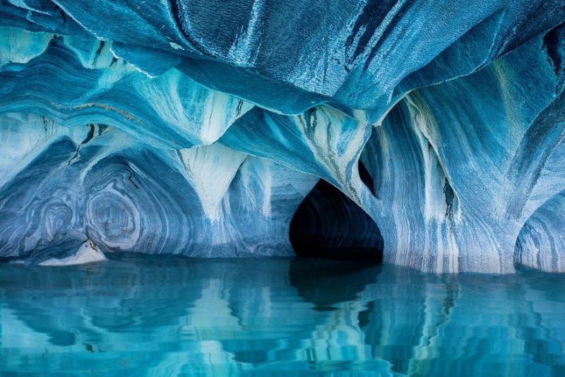 Поощрительная премия в категории “Природа”: “Мраморные пещеры”, Чили, автор – Клейн Гессель