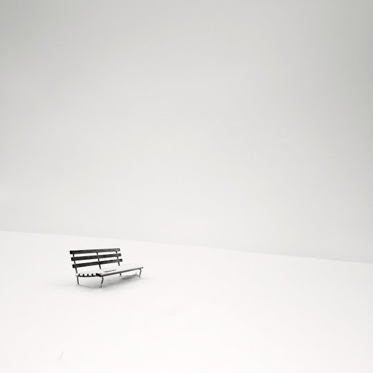 2-е место. «Скамейка в снегу». Фотограф Пьер Пеллегрини.