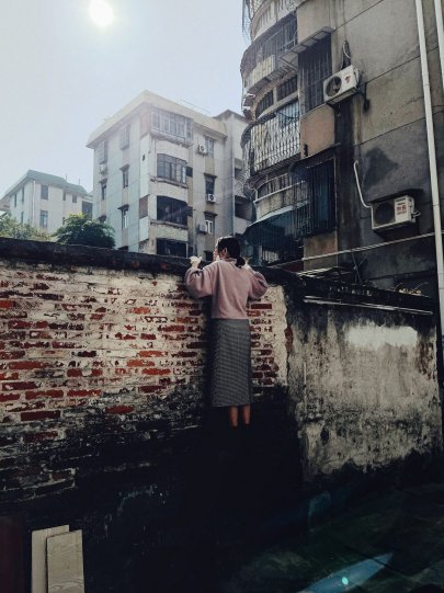 YuePeng Mai (Китай) «Обратная сторона света». 3-е место в категории «Городская жизнь».