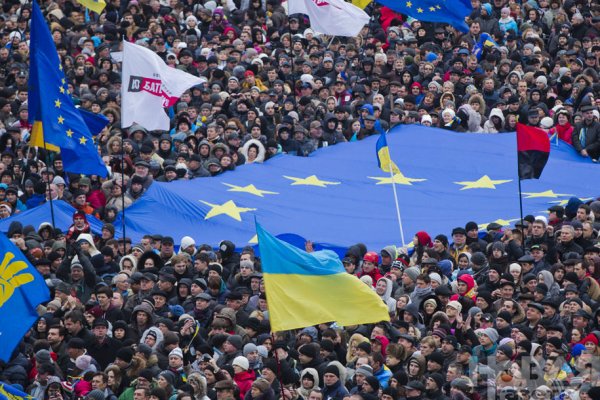 Новости в фотографиях - Украина. ЕвроМайдан 2013 - №9