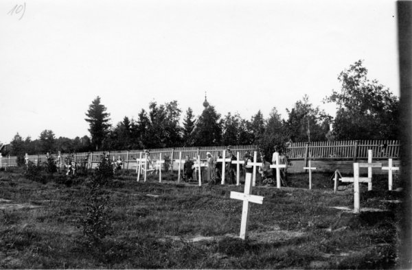 Неизвестный автор. Военные захоронения в Нарве 1914-1918 гг. Россия, июль 1921. © Photothèque CICR (DR)
