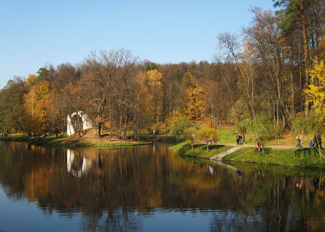 Осень в Царицыно. - Борис Бутцев