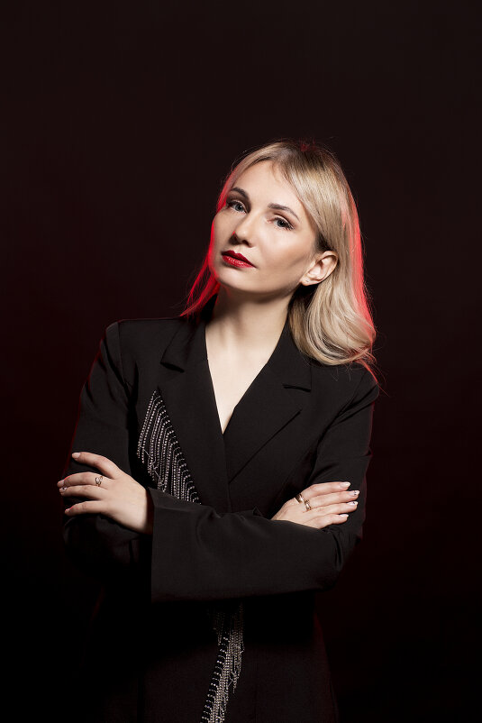 в черном на черном - Татьяна Мурзенко